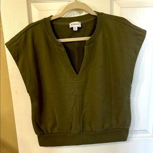 Evereve Green Sleeveless Boxy Muscle Tee